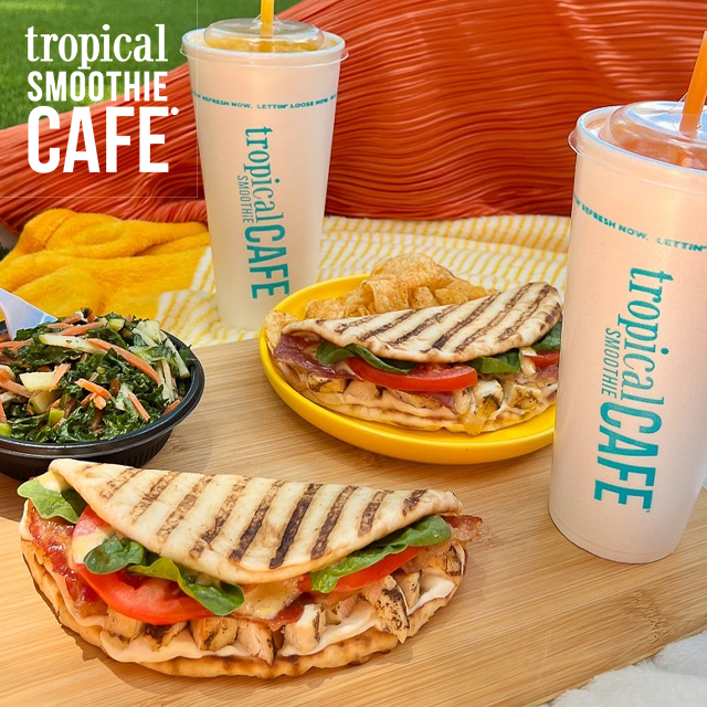 Tropical Smoothie Flatbread & Smoothie